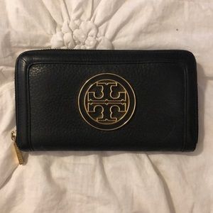 Tory Burch zip around wallet